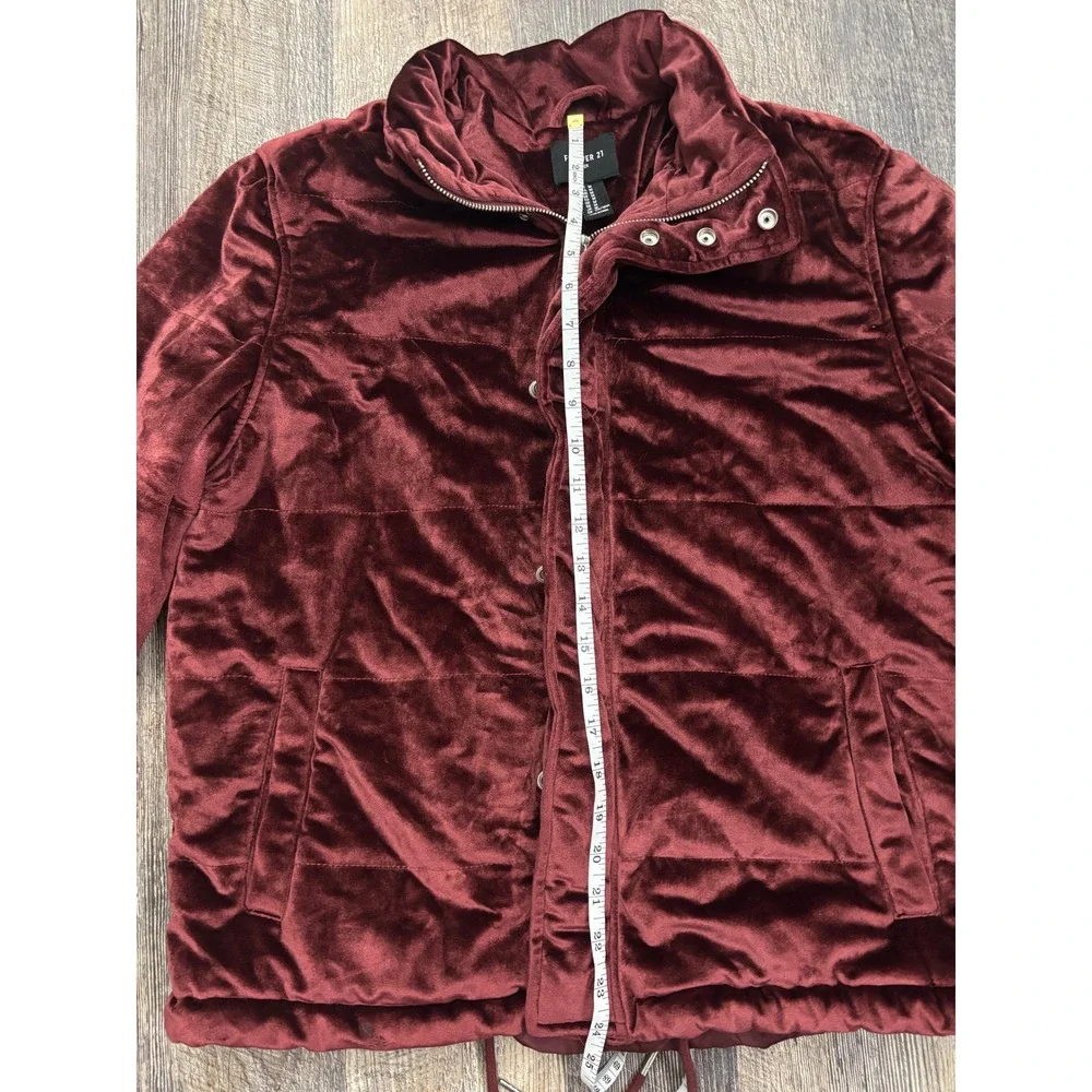 Forever 21 Men Burgundy Velvet Puffer Jacket Wine Red Quilted Zip Up Medium - Picture 3 of 6